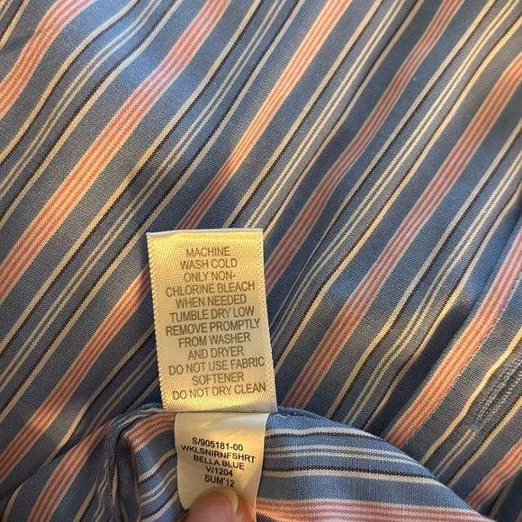 Banana Republic no-iron blouse - Picture 5 of 7